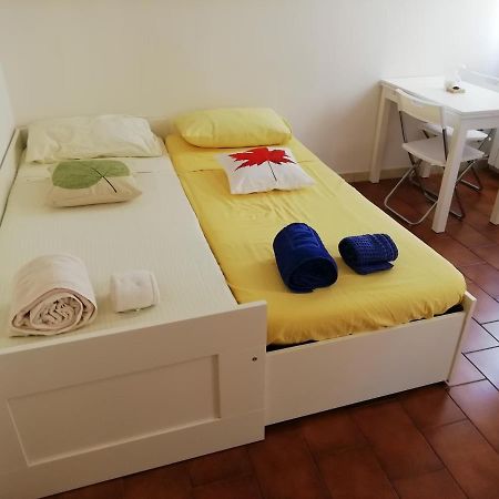 Over The Rainbow - Cozy Studio In The Centre Of Ferraraアパートメント エクステリア 写真